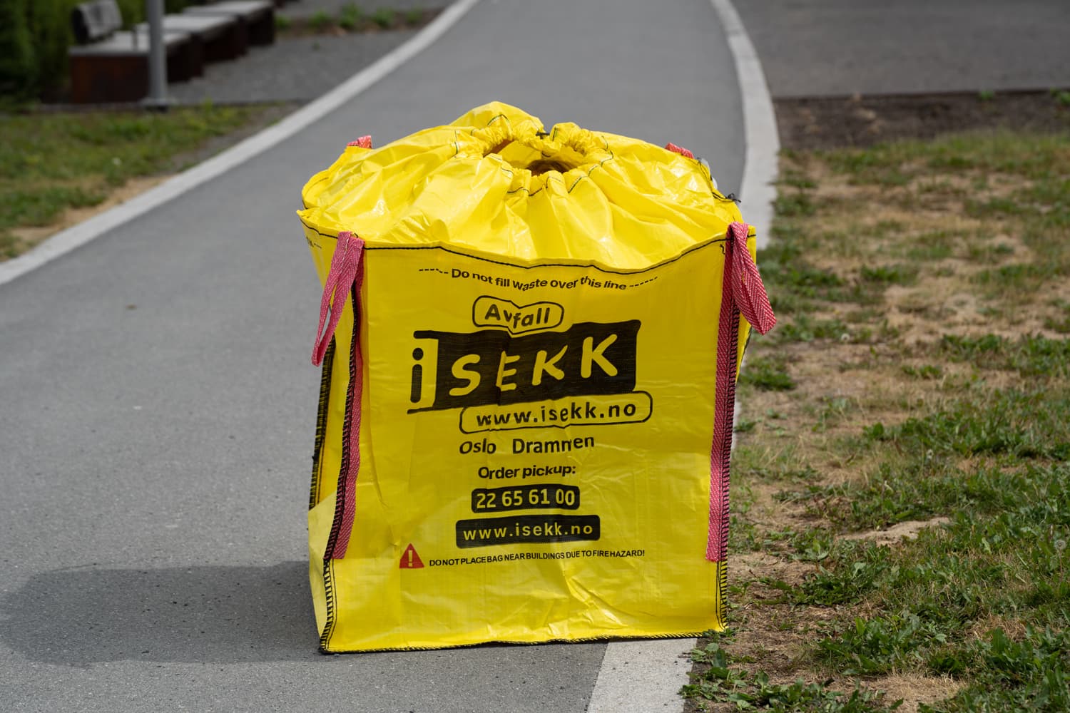 Woman with iSEKK bag